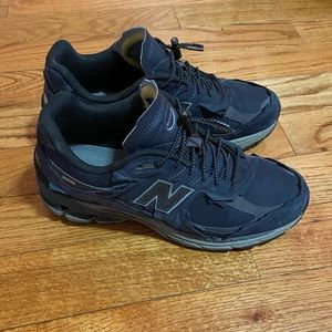 2002R New Balance